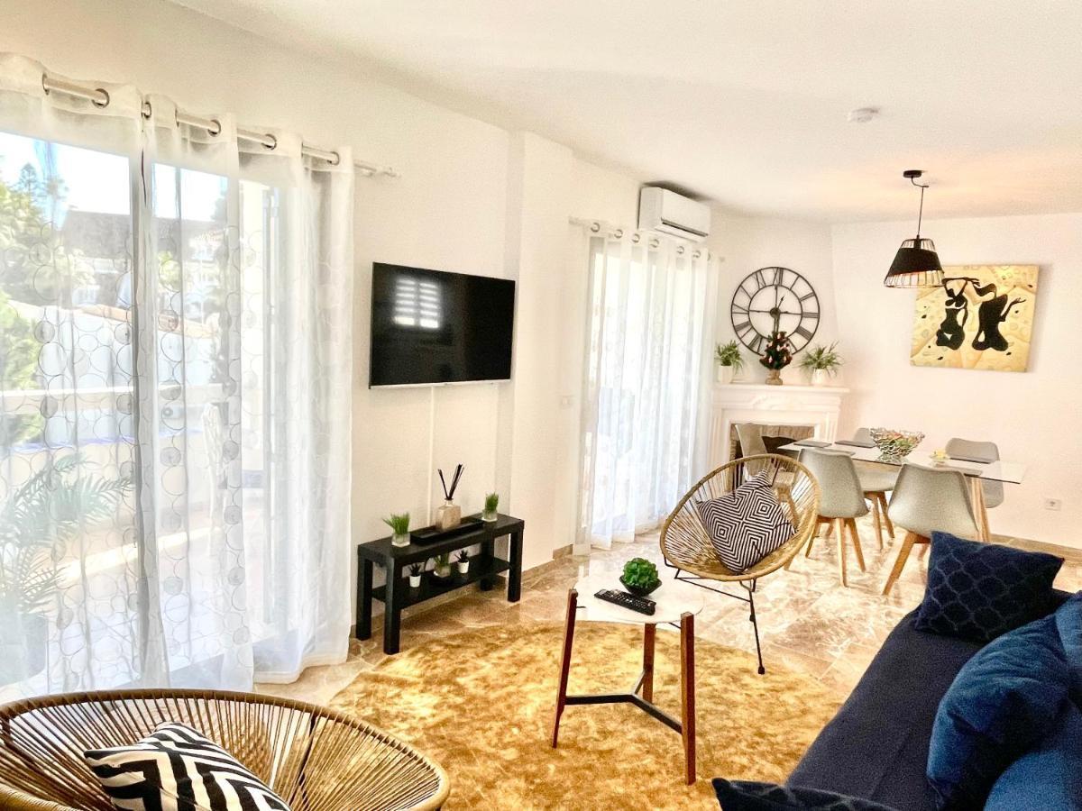 Riviera By The Beach 2 Bedroom Apartment Sitio de Calahonda Exterior foto