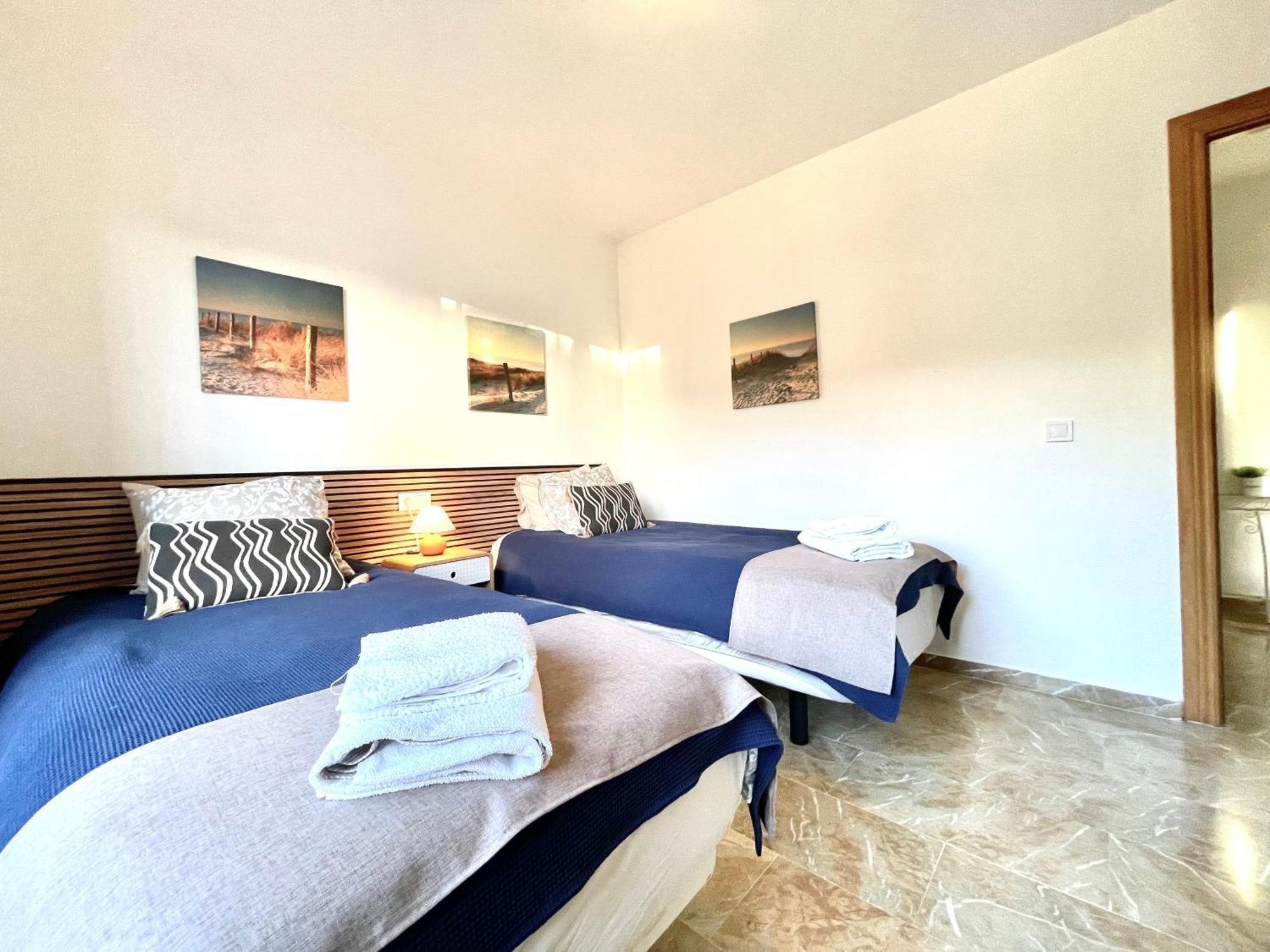Riviera By The Beach 2 Bedroom Apartment Sitio de Calahonda Exterior foto